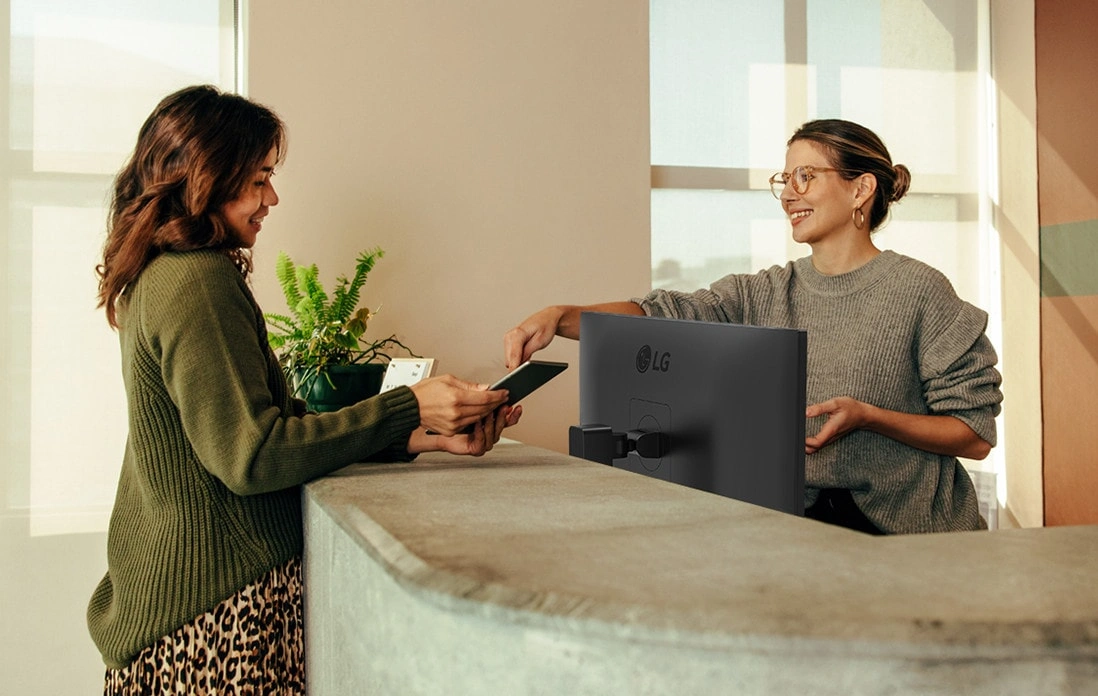 27BA45QB-B monitor at a reception desk