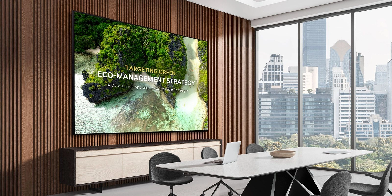 LG webOS UHD signage display
